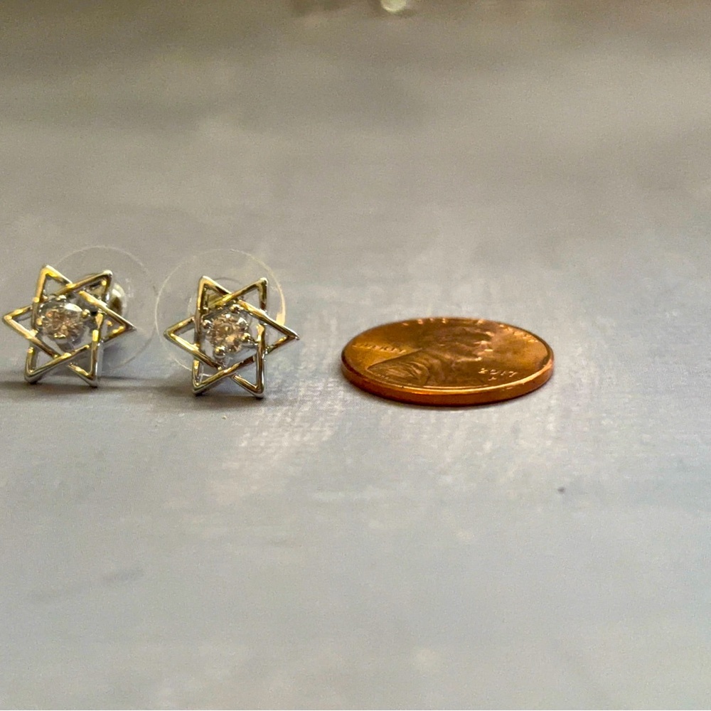 Star of David Stud Earrings Cubic Zirconia Rhodium Plated Lead Free  NEW